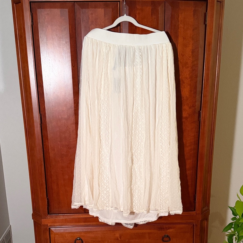 Torrid Cream Maxi Skirt